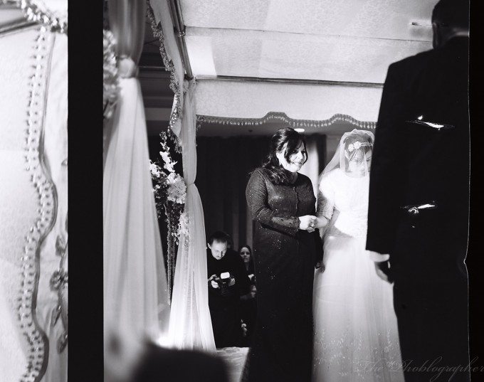 Field Review: Shooting at a Wedding With a Mamiya 7 II and Slow Film ...
