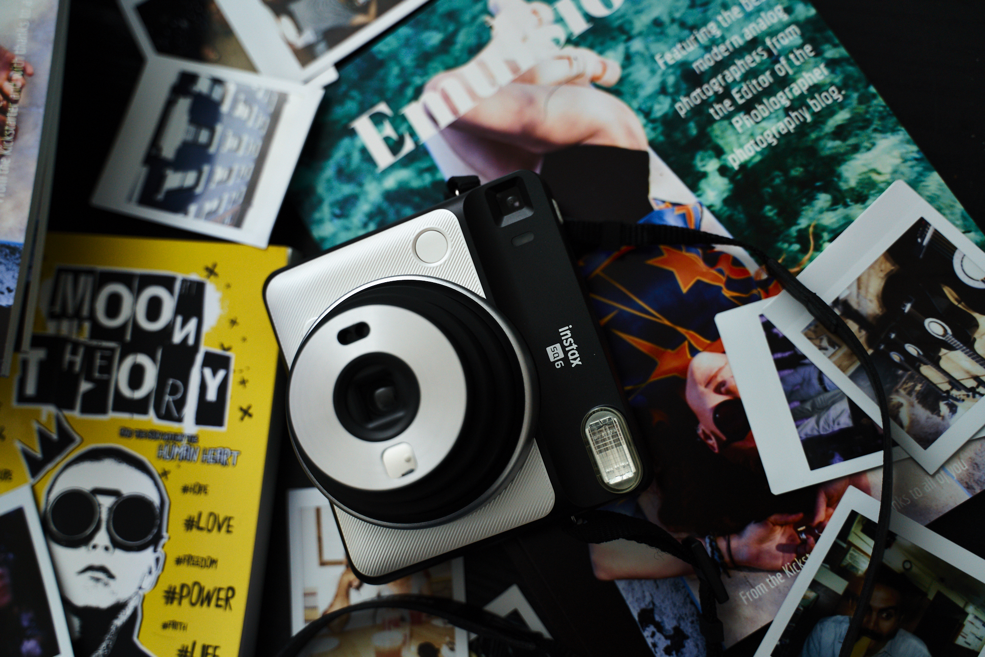 Fstoppers Reviews Fujifilm Instax Square SQ6 Camera: Medium Format in Your  Pocket