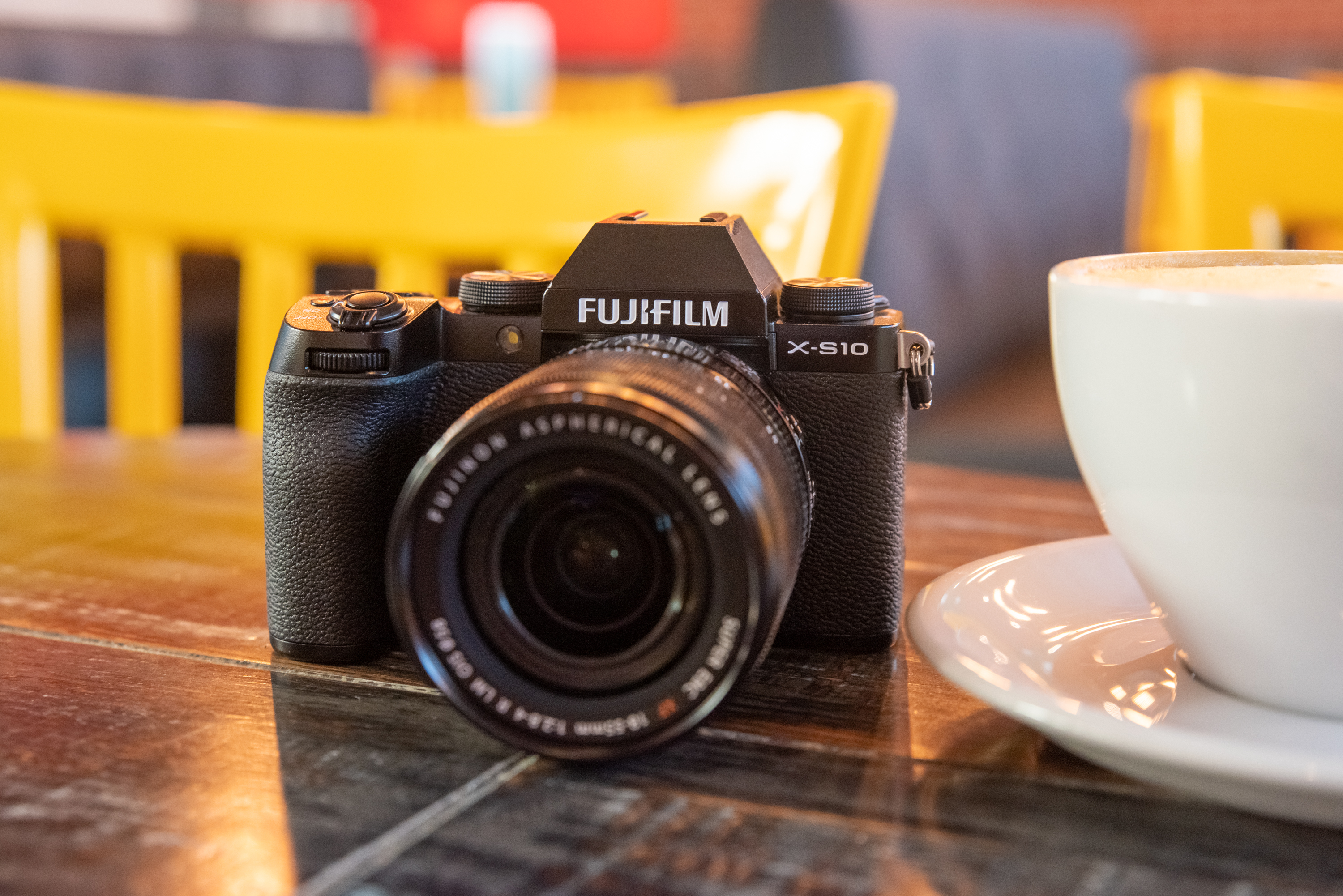 Meet Fujifilm's New Midrange Camera: Fujifilm XS10 First Impressions